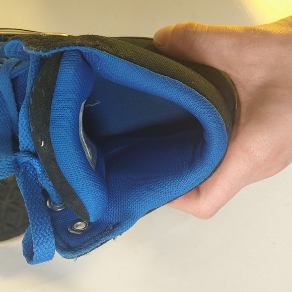 Kids 2 Converse - Picture 9 of 9